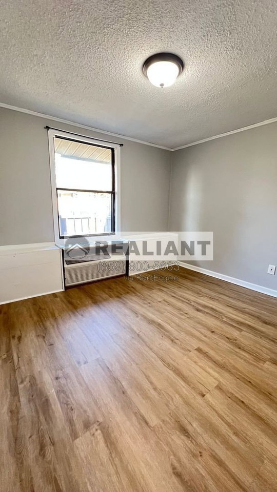 107 Amhurst Drive - Photo 6 of 12