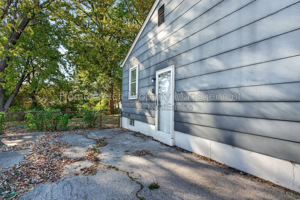 4119 Belfore Dr - Photo 4 of 30