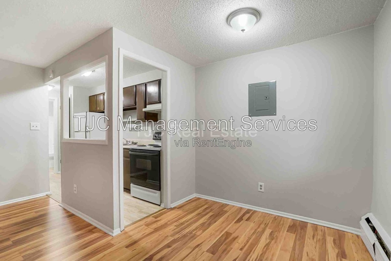 27 S Sherman St #304 - Photo 6 of 11