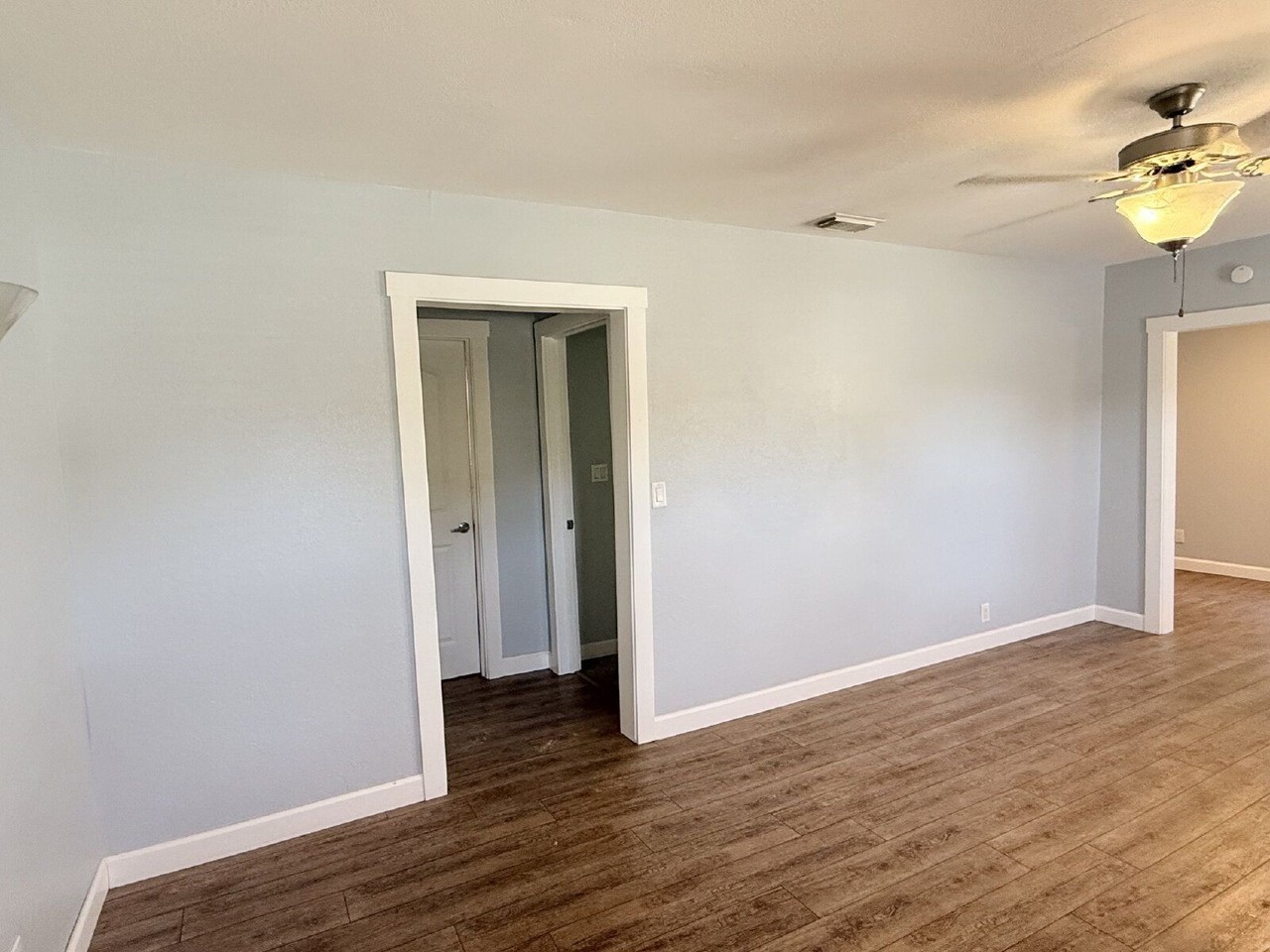 4936 Rosedale Pl N - Photo 3 of 23