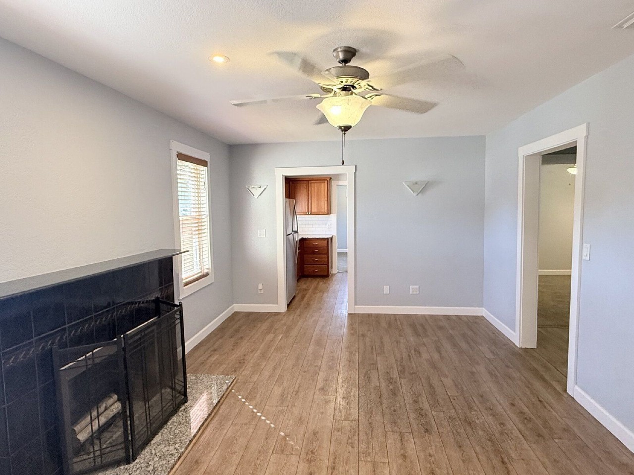 4936 Rosedale Pl N - Photo 4 of 23