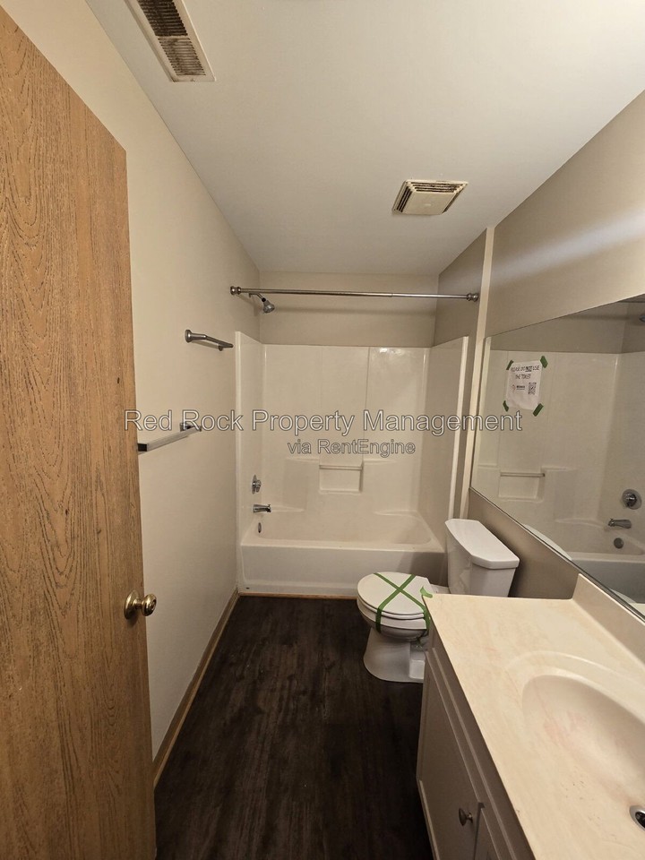 1931 Dupont Dr #203 - Photo 4 of 5