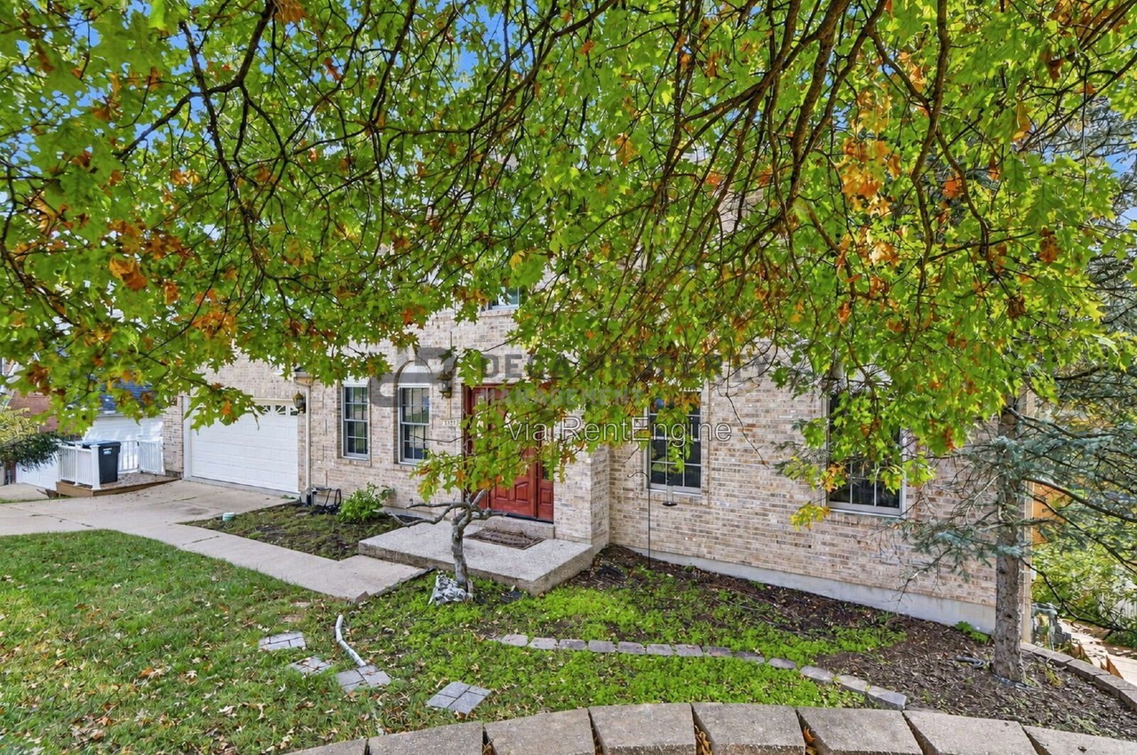 5951 Summerhedge Pl - Photo 4 of 50