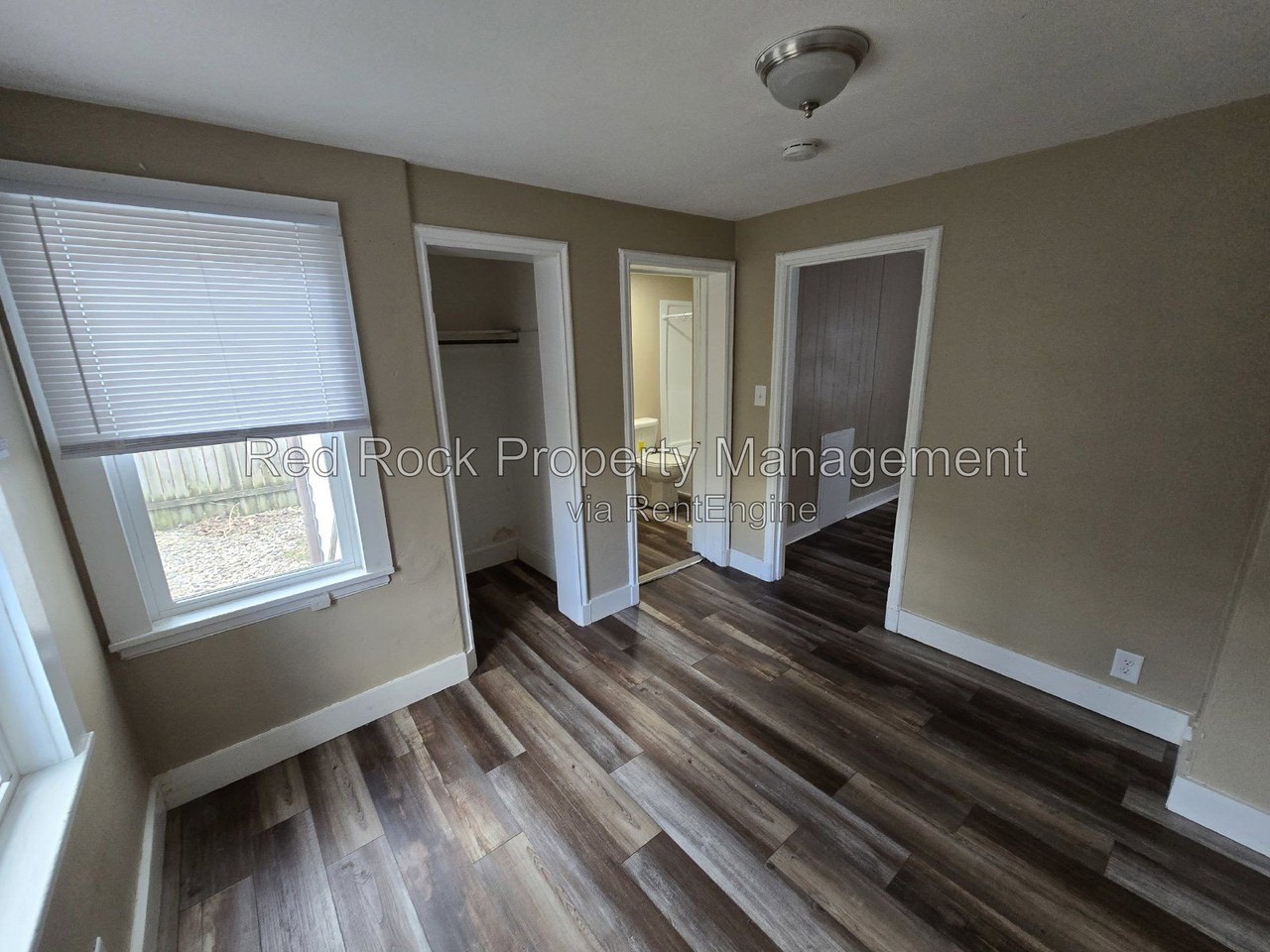 857 9th St - Photo 3 of 8