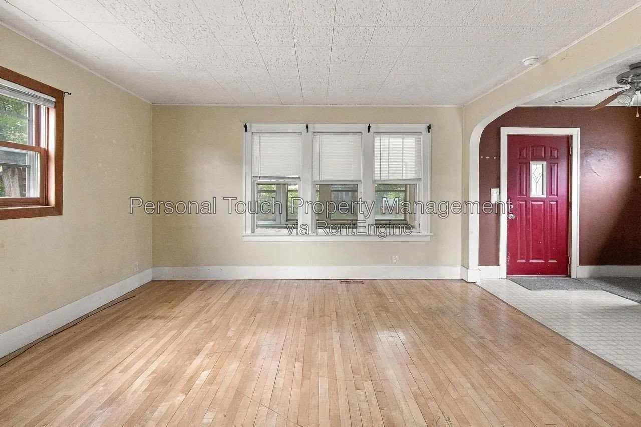 819 1st St N - Photo 2 of 27