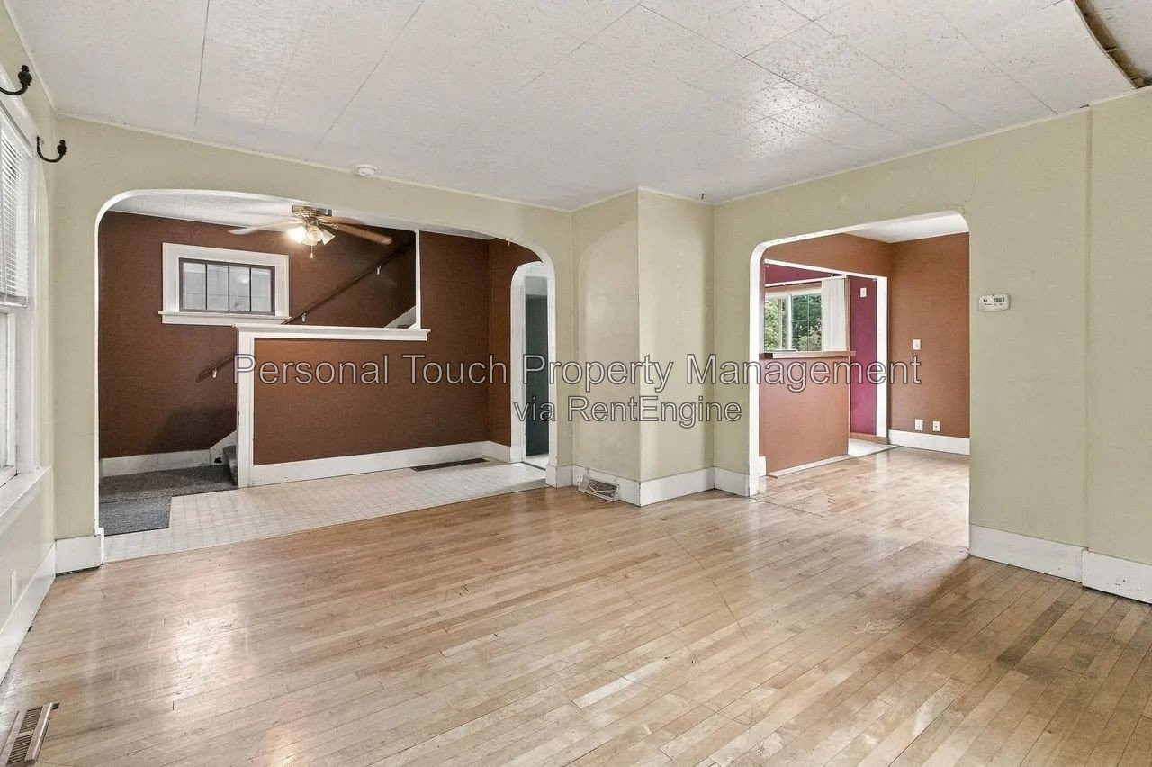 819 1st St N - Photo 3 of 27