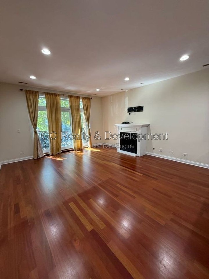 7170 W Grand Ave #2W - Photo 2 of 11