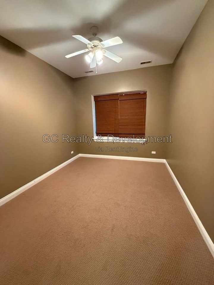 7170 W Grand Ave #2W - Photo 5 of 11
