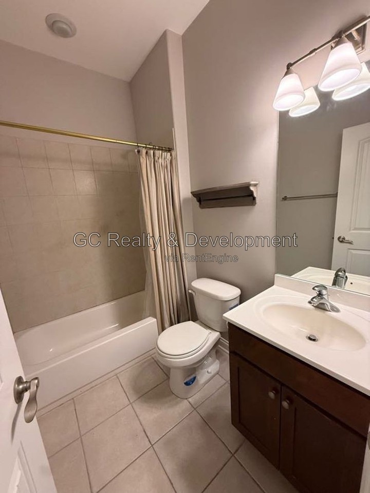 7170 W Grand Ave #2W - Photo 7 of 11