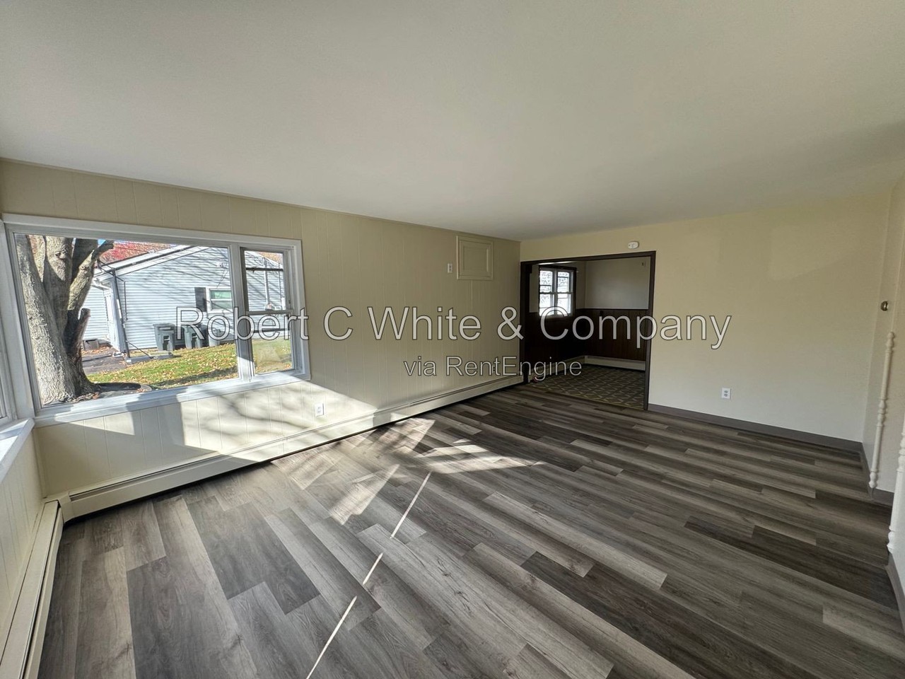 5 Richard Way - Photo 3 of 22