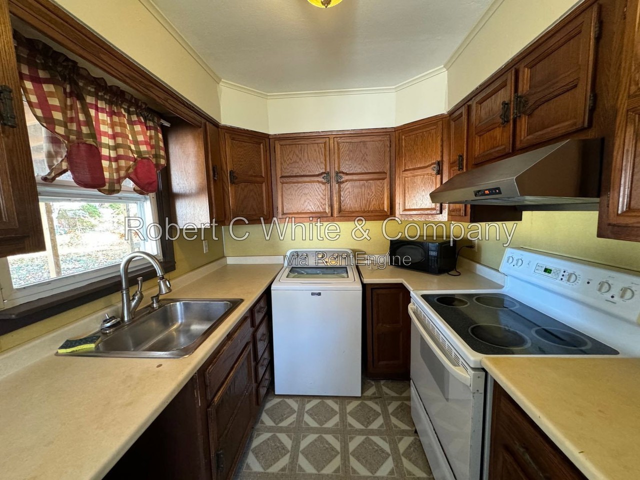 5 Richard Way - Photo 6 of 22