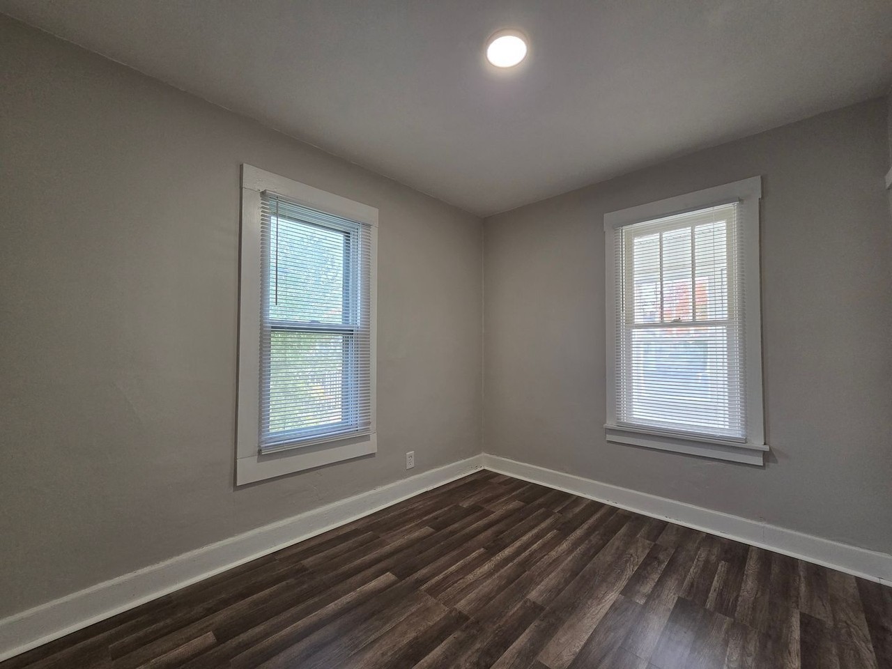 1216 Broadway - Photo 6 of 15