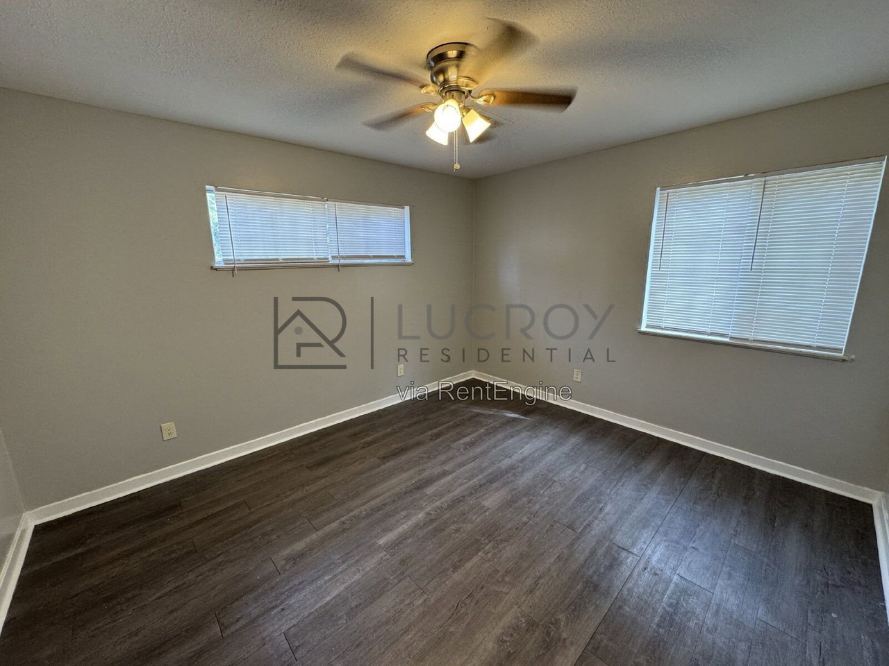 1421 Maria Dr - Photo 7 of 8