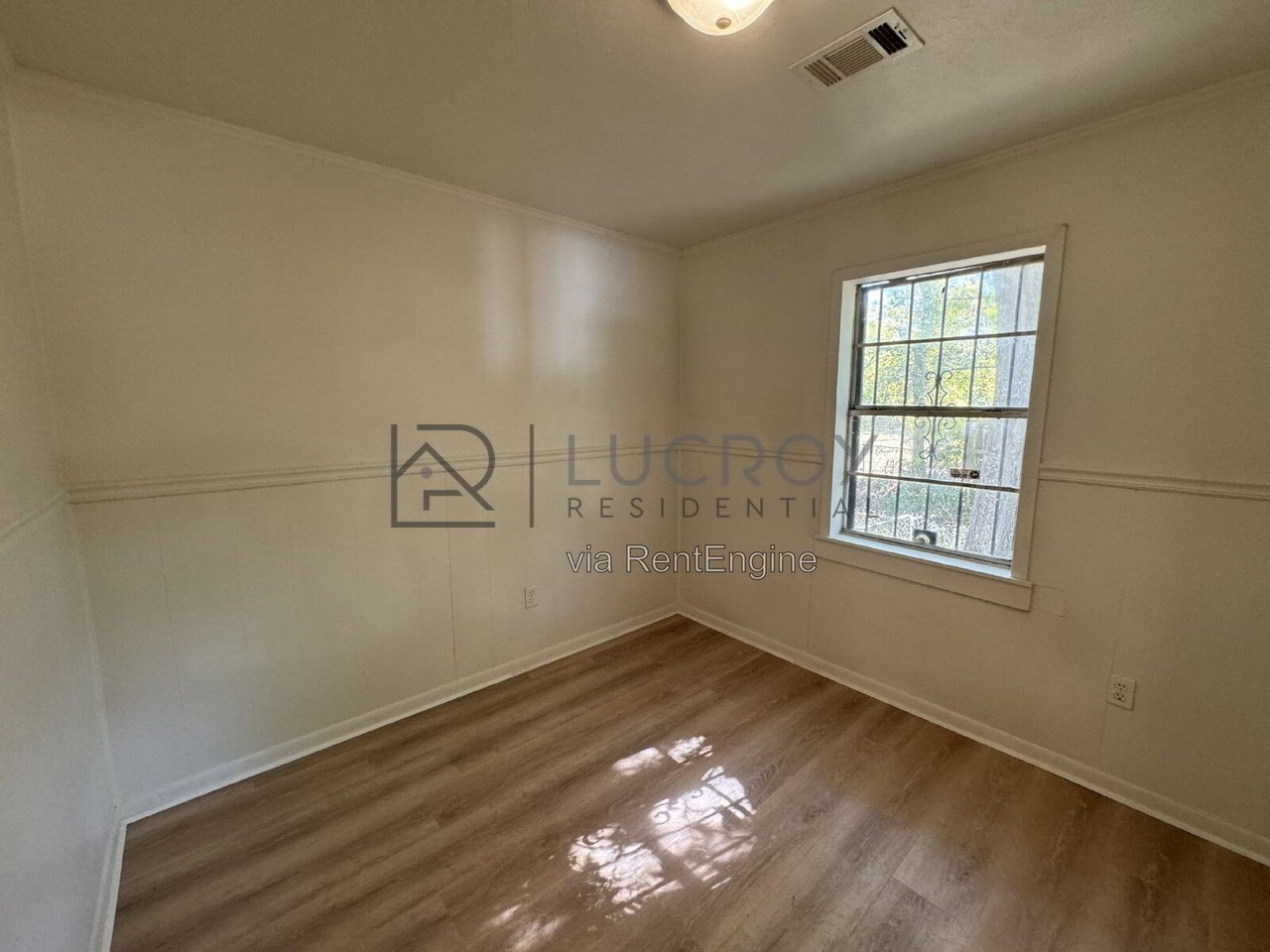 306 Clubview Dr - Photo 7 of 15