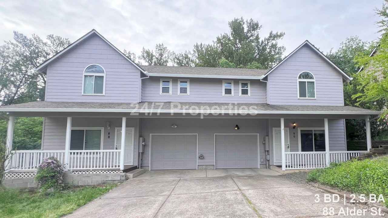 88 Alder St - Photo 2 of 15