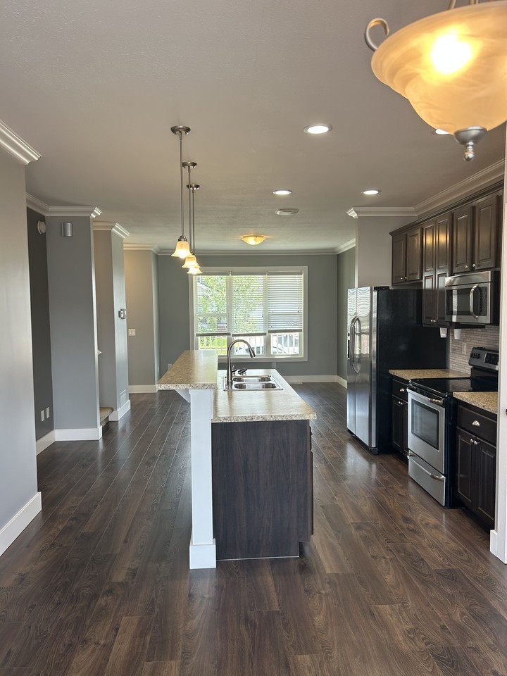 623 Meadows Blvd - Photo 7 of 23