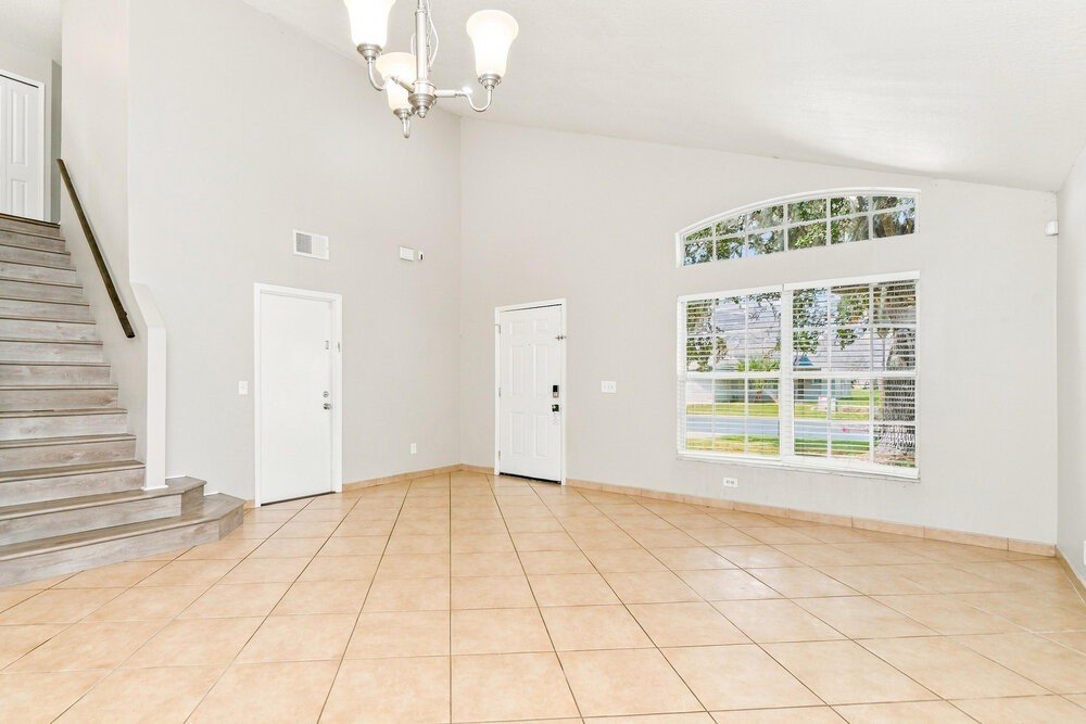 3042 Stillwater Dr - Photo 4 of 17