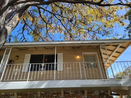 featured image of 210 David St