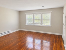 featured image of 105 School St