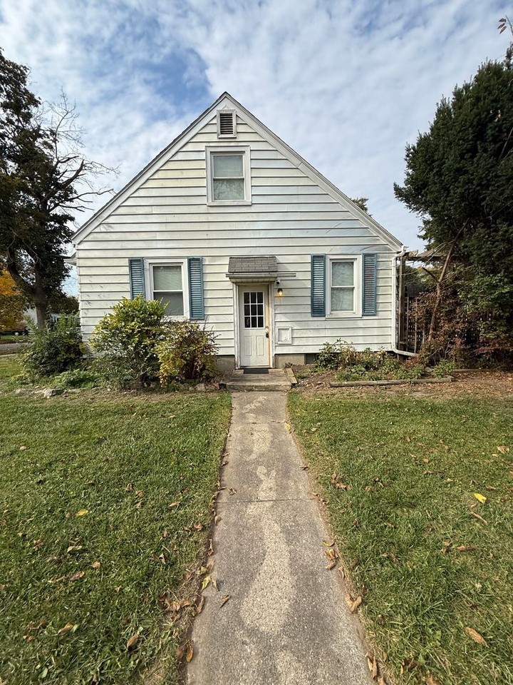 2617 Pierce St - Photo 3 of 18