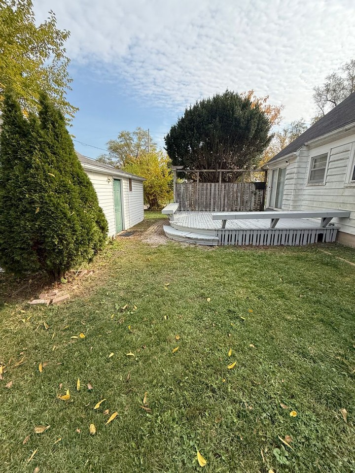 2617 Pierce St - Photo 4 of 18