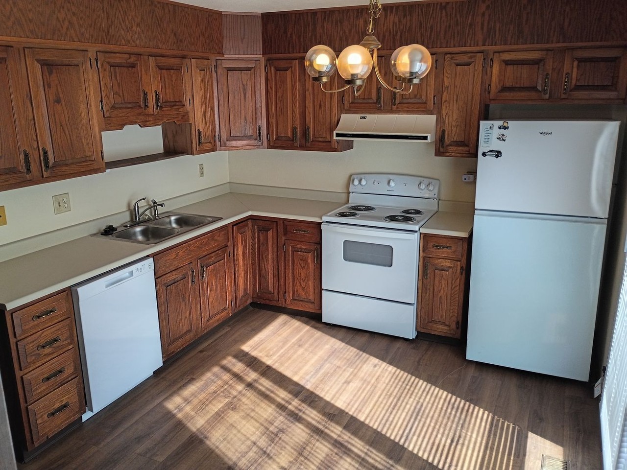 2107 Chatalet Ln #B - Photo 6 of 19