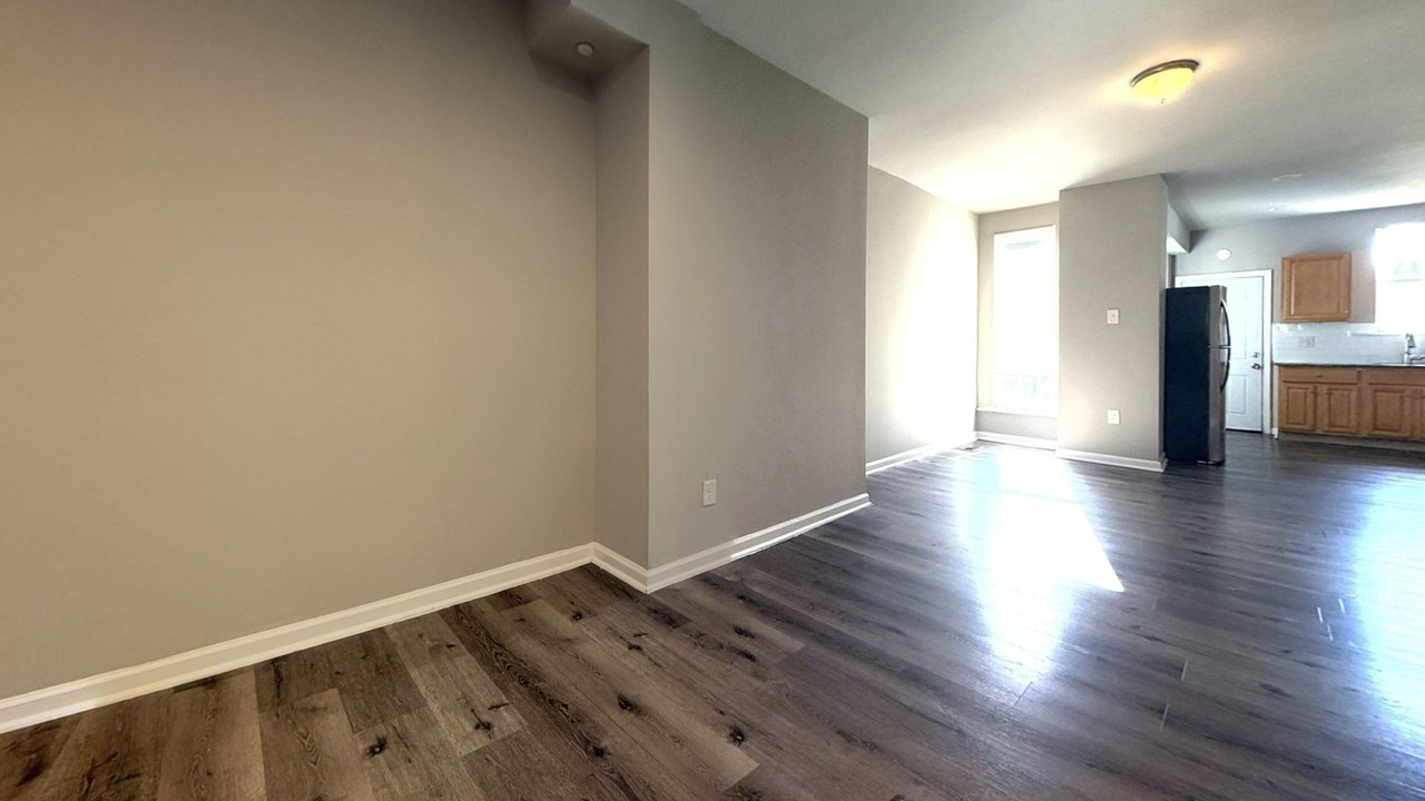 1308 S 54th St - Photo 4 of 18