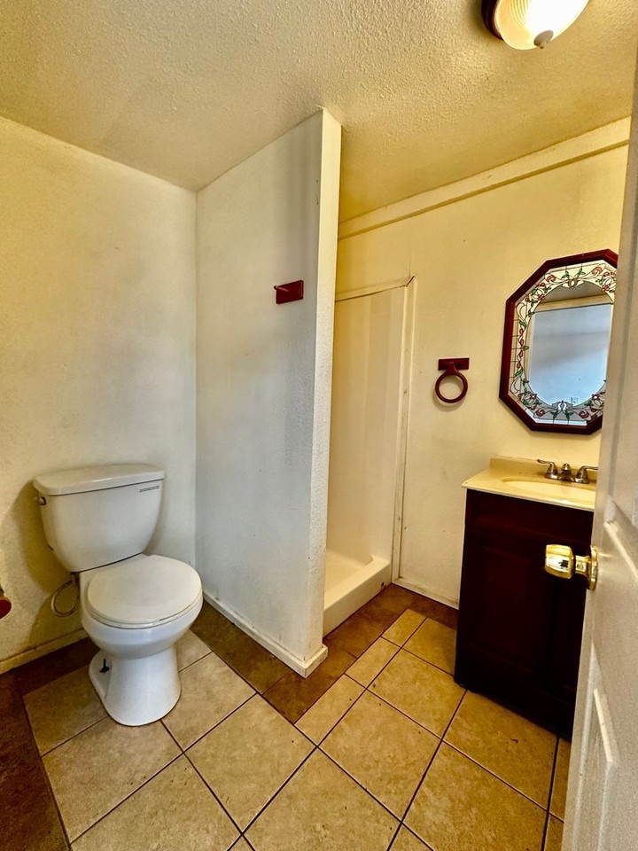 509 Loyal Valley Rd - Photo 6 of 10