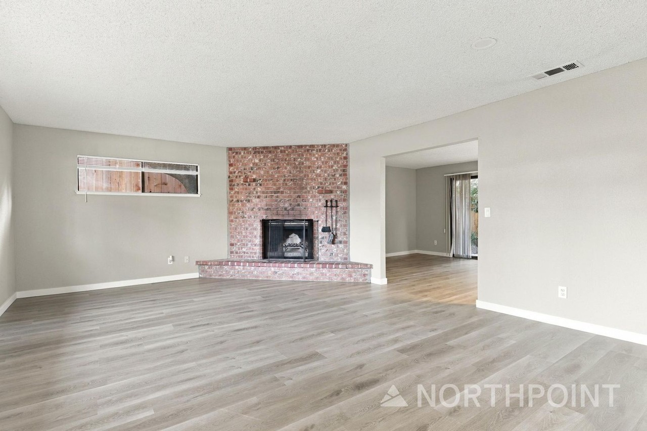 7613 Kreth Rd - Photo 3 of 15