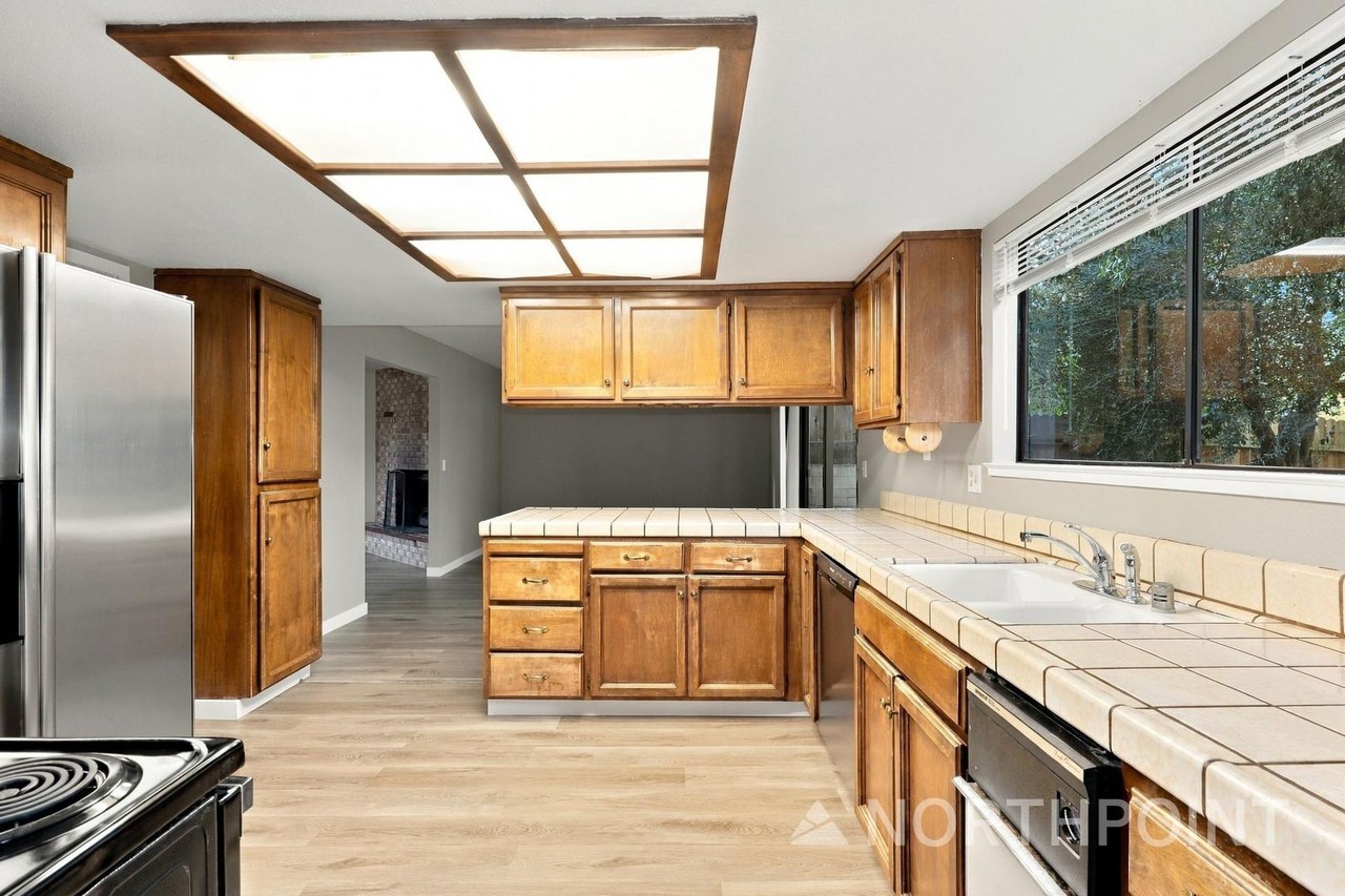 7613 Kreth Rd - Photo 6 of 15