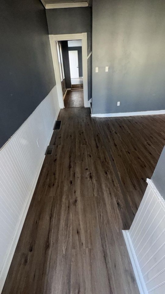 852 Freeland St - Photo 7 of 14