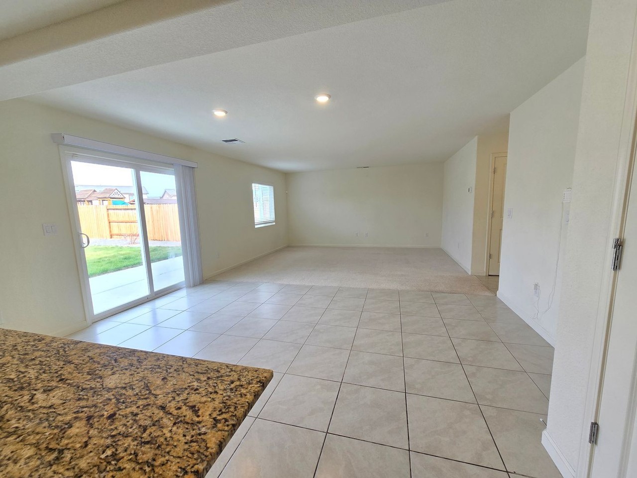615 Coyote Bluff Ct - Photo 3 of 20