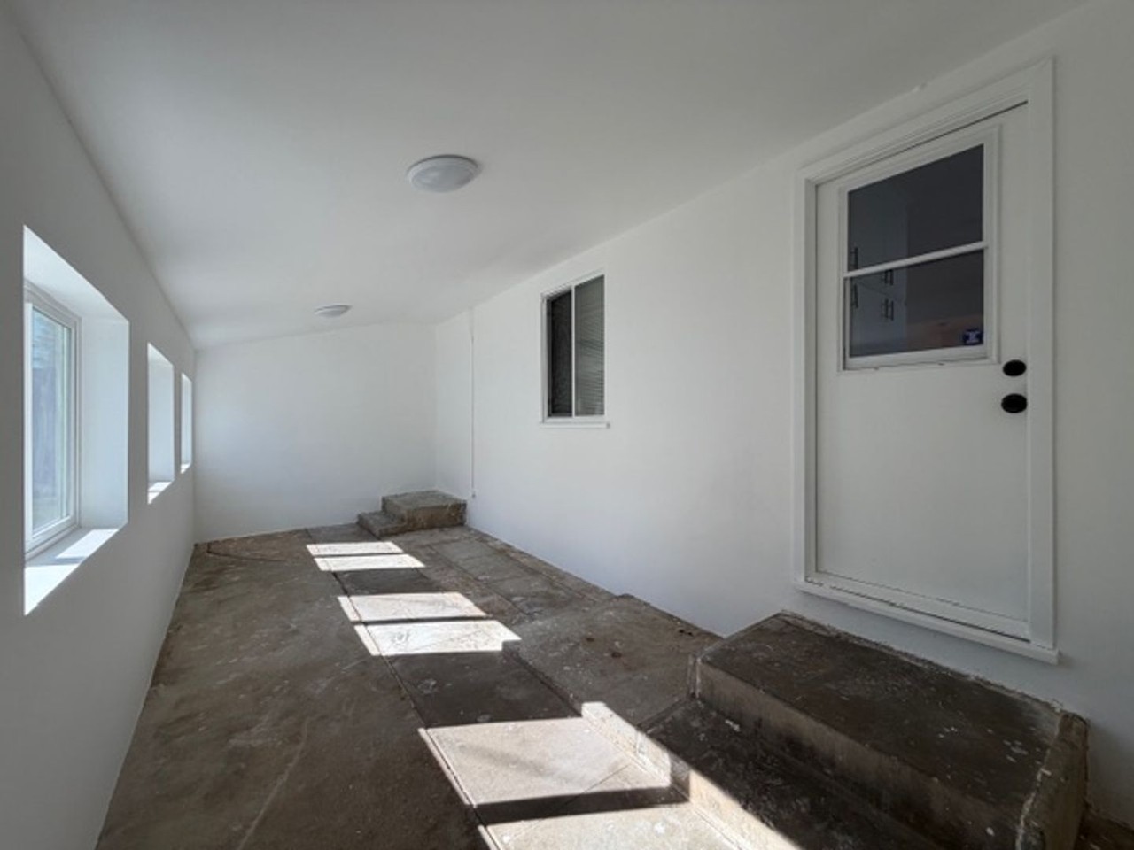 1268 E Avenue R2 - Photo 2 of 25