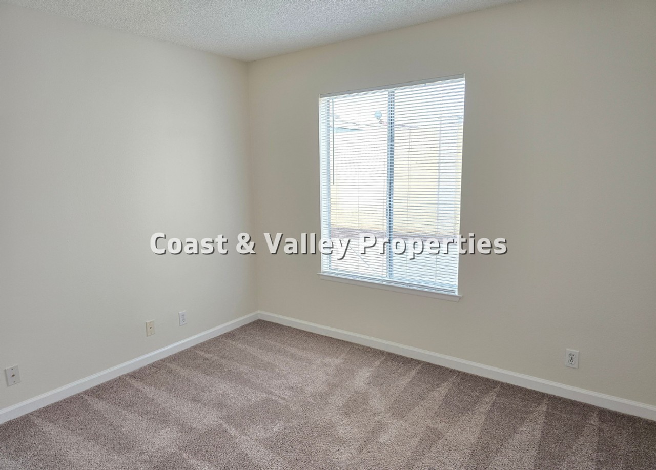 1509 Ebro Cir - Photo 7 of 11