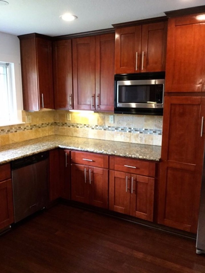 4421 Pembroke Dr - Photo 6 of 28