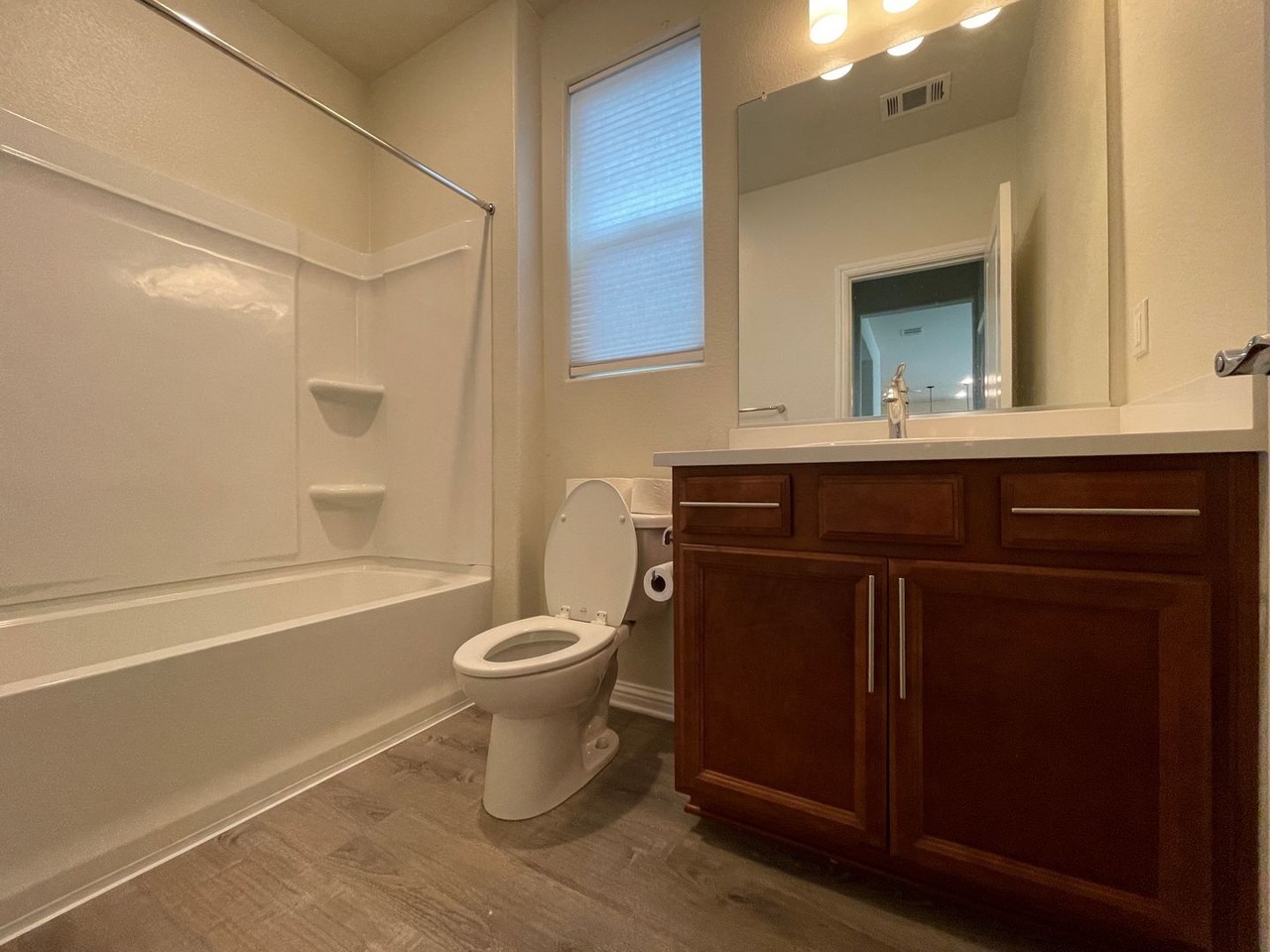 786 Plumeria St - Photo 6 of 19
