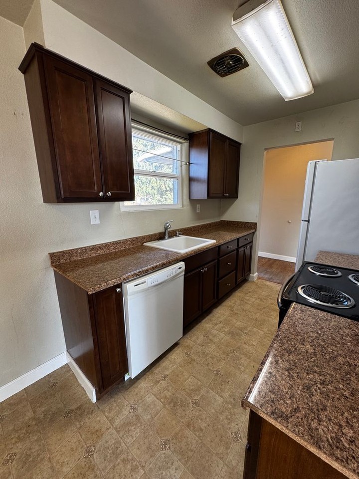 419 W Knolls Vista Dr - Photo 4 of 25