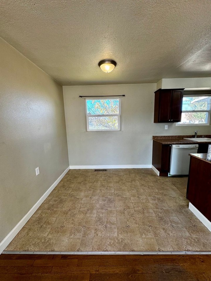 419 W Knolls Vista Dr - Photo 6 of 25