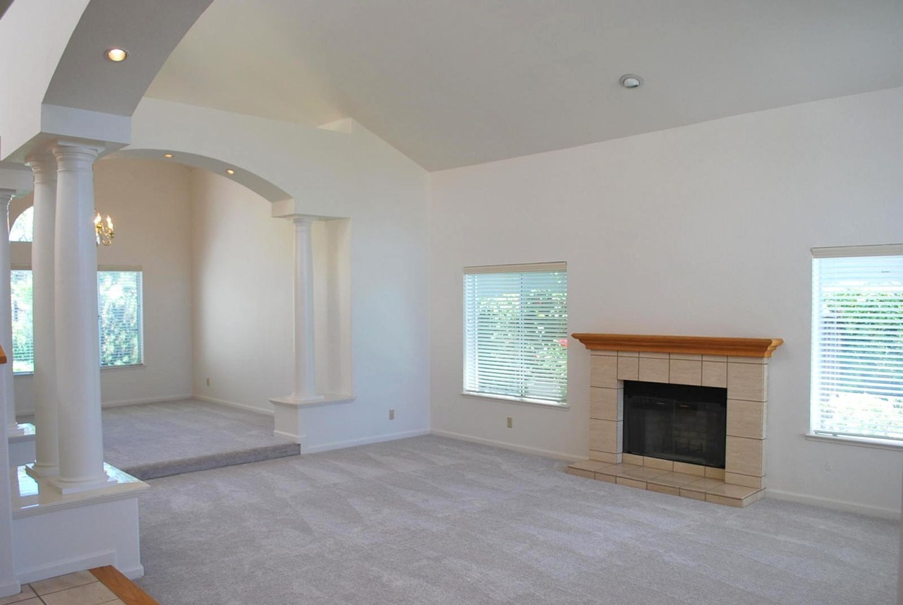 3559 Shadow Creek Dr - Photo 2 of 50
