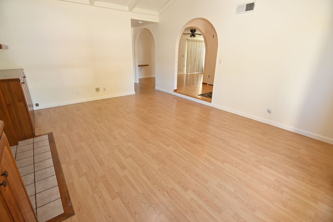 6371 Mountford Dr - Photo 4 of 29
