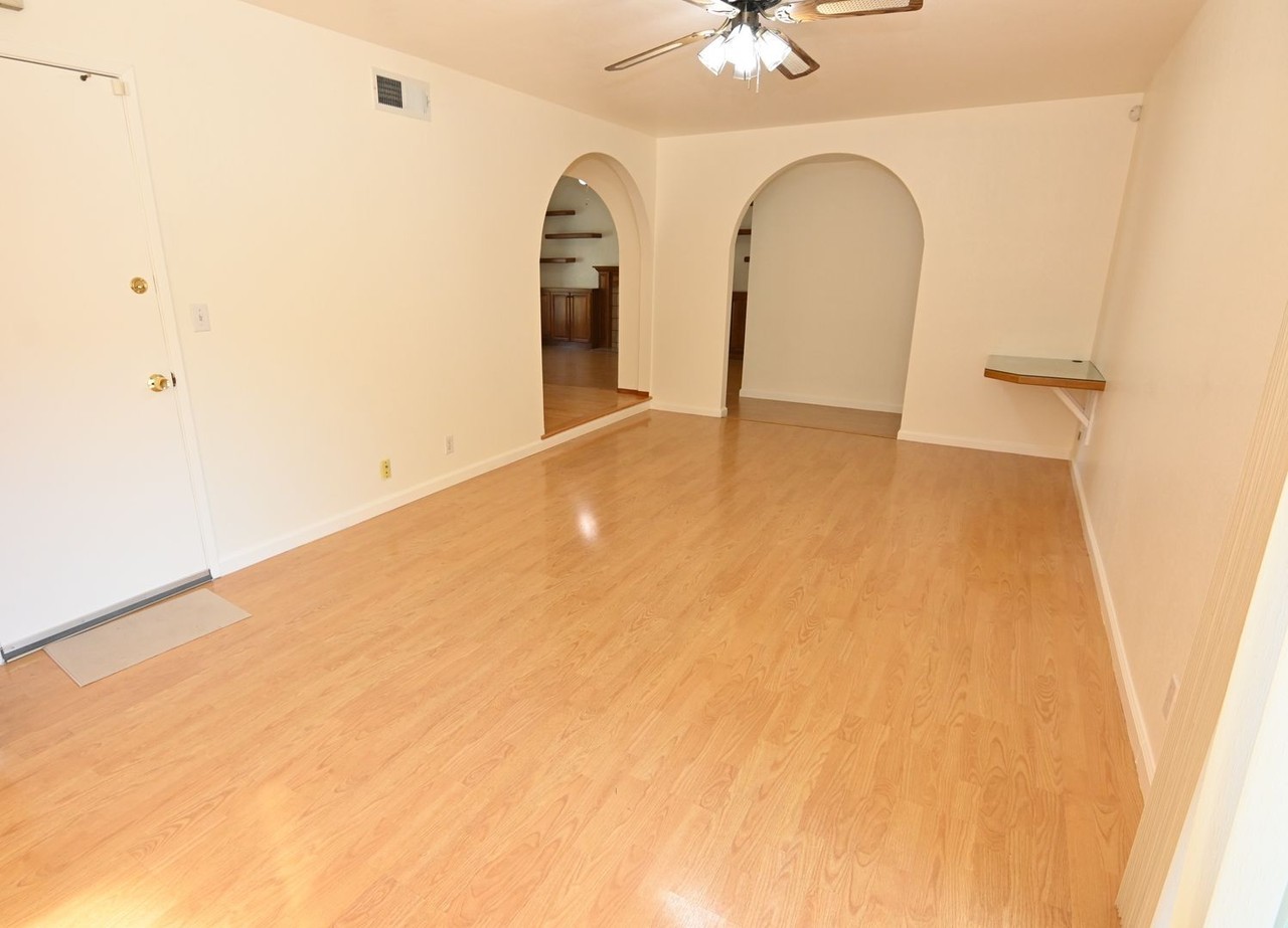 6371 Mountford Dr - Photo 5 of 29