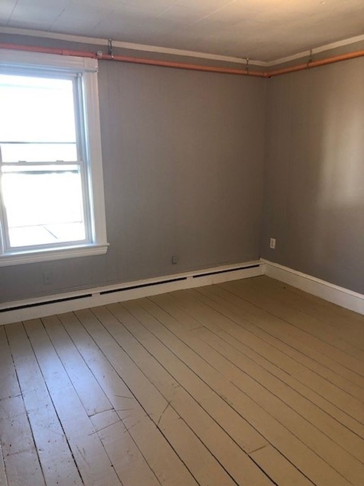 53 Pool St #301 - Photo 3 of 6