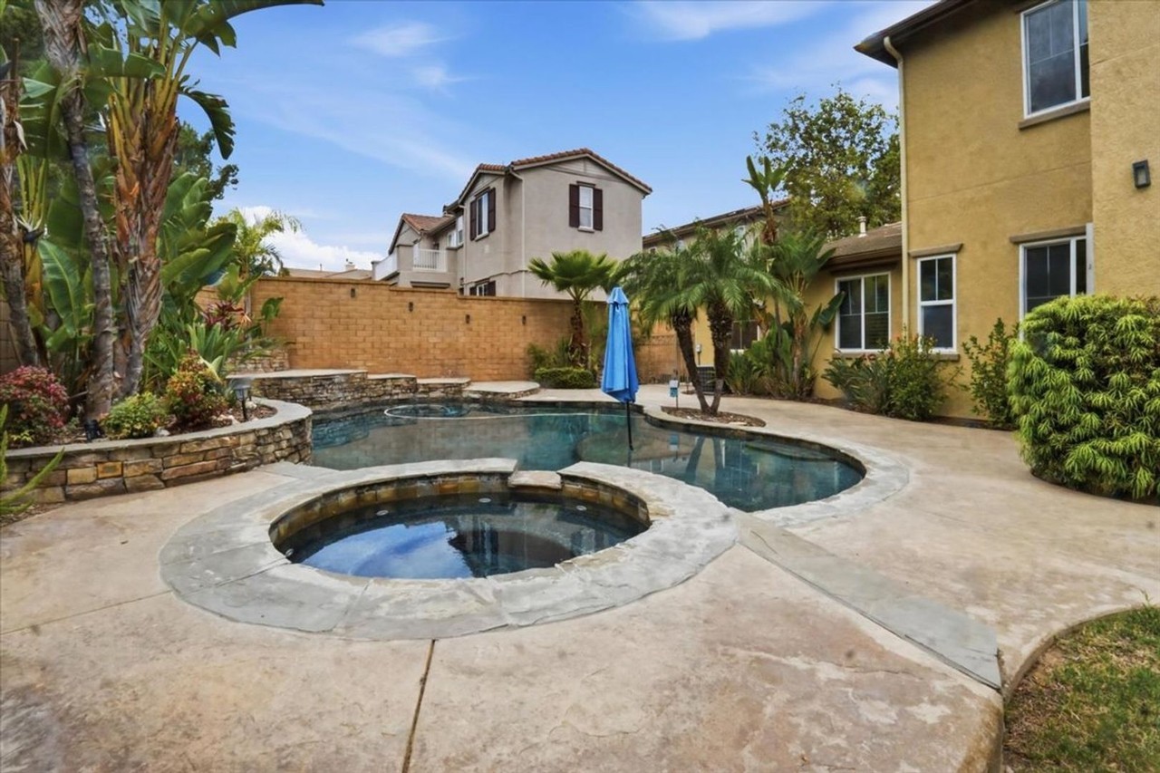 8651 Edelweiss Dr - Photo 4 of 50
