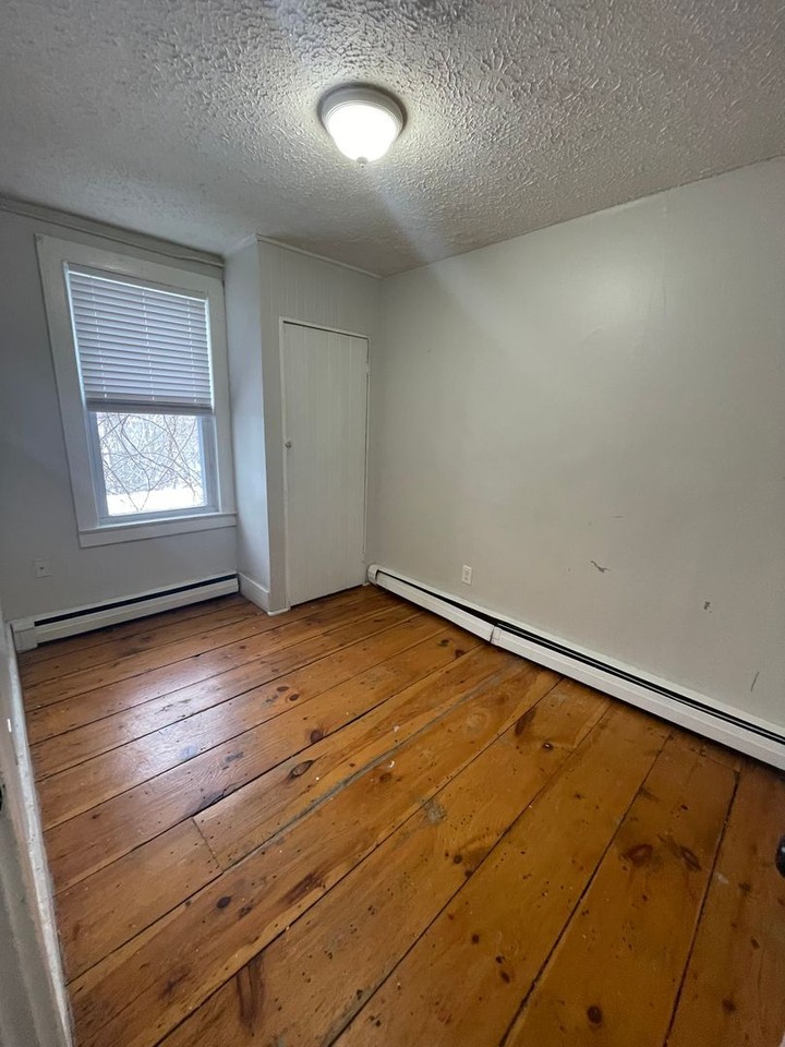 39 Hill St #104 - Photo 7 of 8
