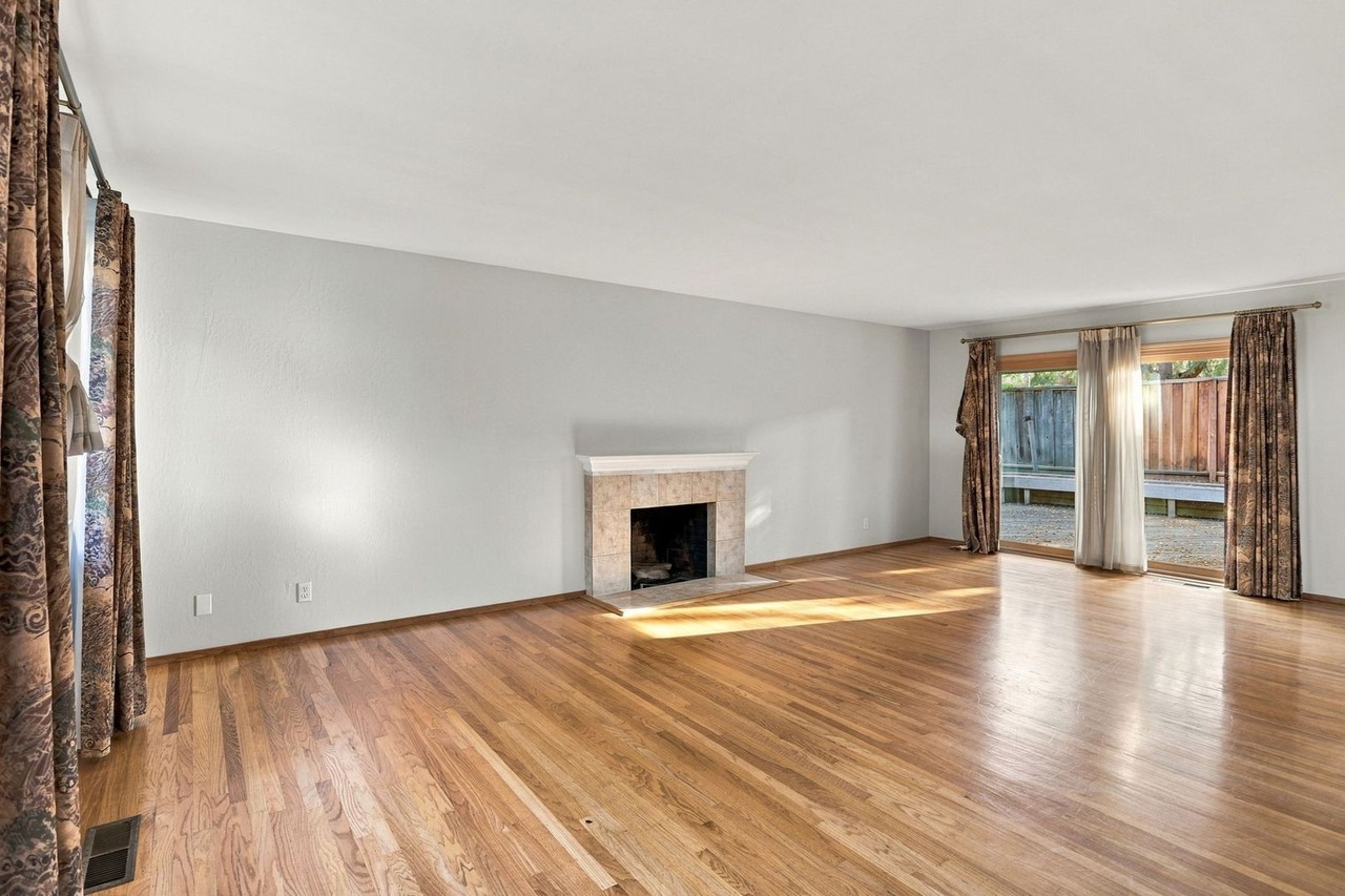 1090 Mcgregor Way - Photo 5 of 22