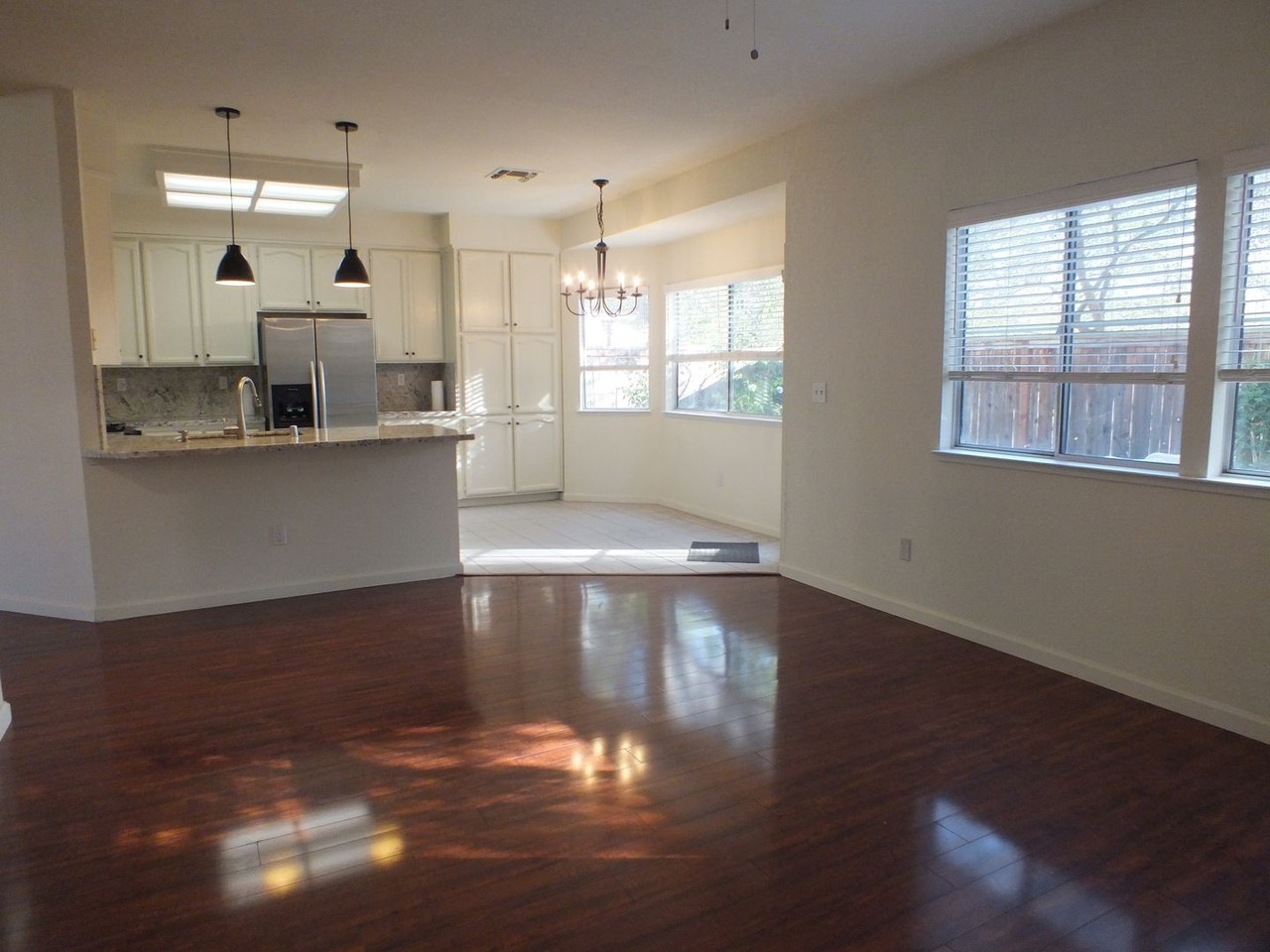 146 Sutcliffe Cir - Photo 6 of 17