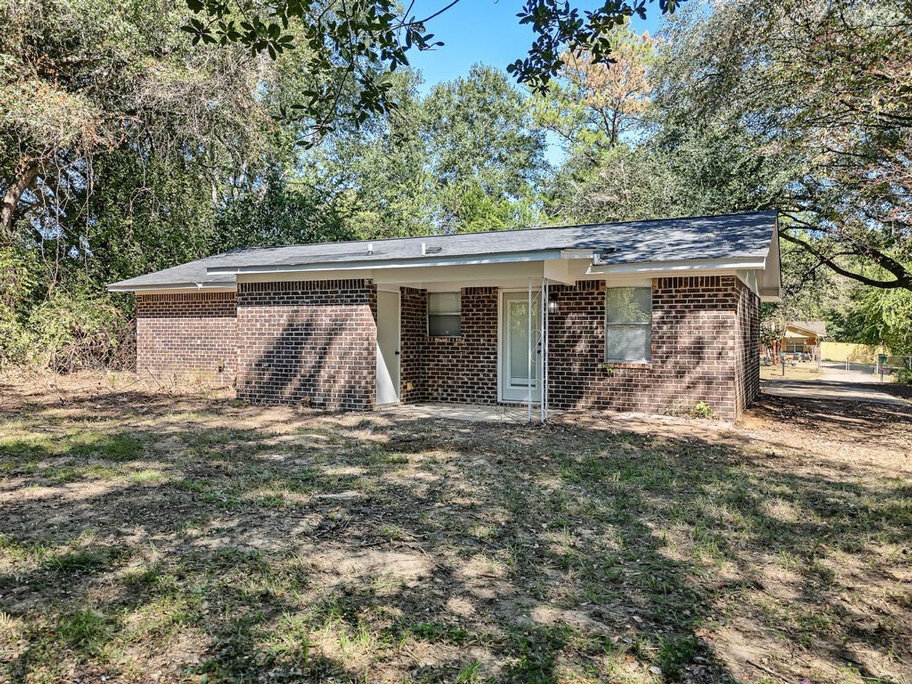 3718 Plumcrest Ave - Photo 2 of 12