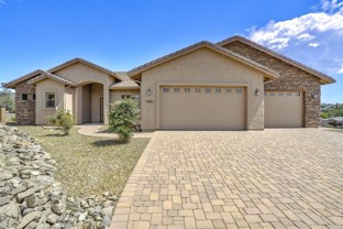 1921 Pinnacle Ln - Photo 1 of 1