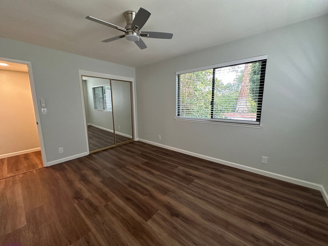 19701 Vineyard Ln - Photo 7 of 11