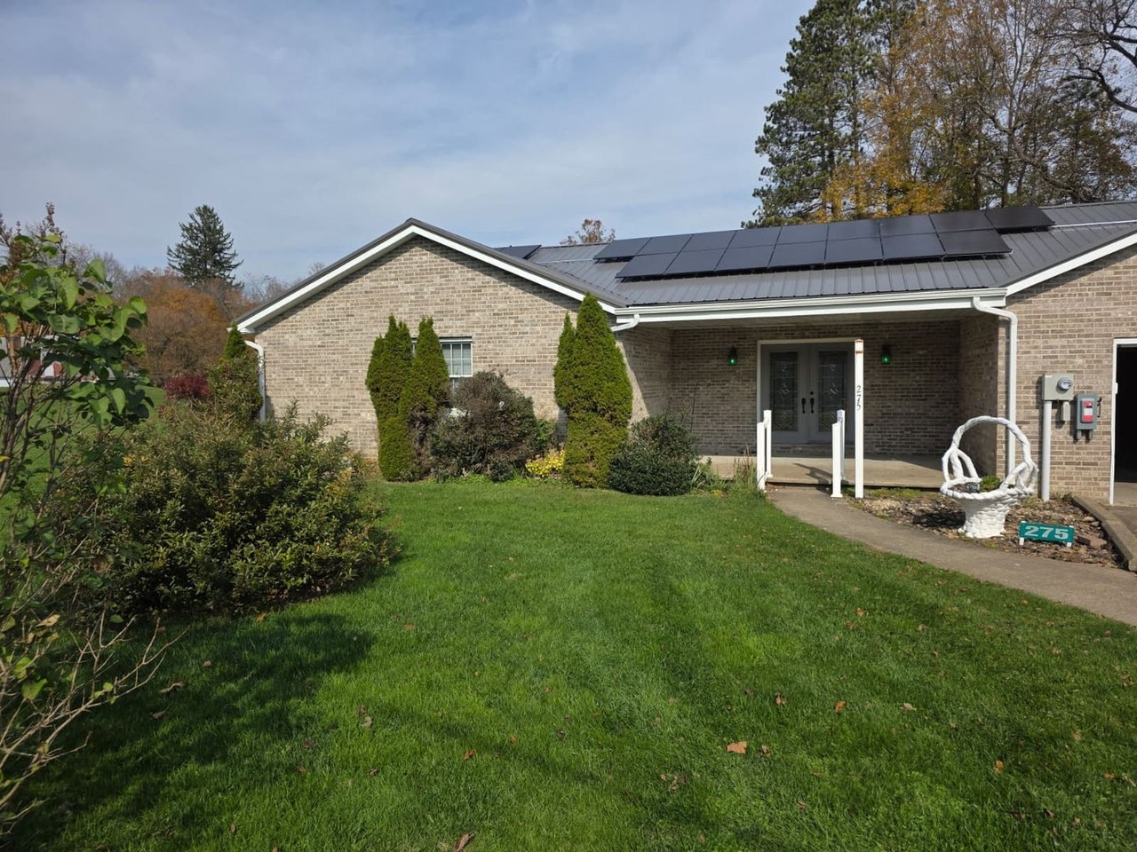 275 Hodgson Rd - Photo 2 of 38